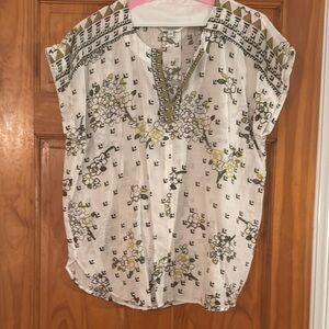 Floral Patterned White Top